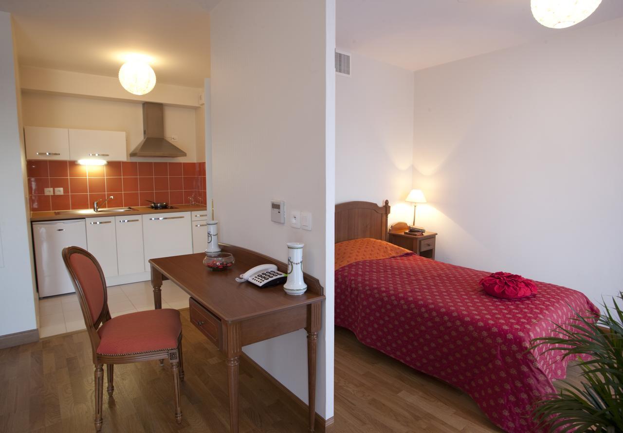 Medicis Home Puteaux Luaran gambar